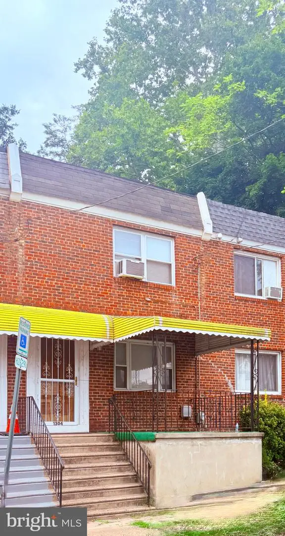 1304 Edgewood Ave, Trenton, NJ 08618 - #2
