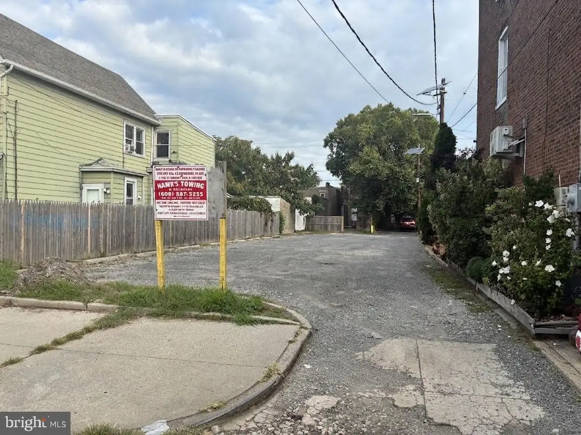 60 Bayard St, Trenton, NJ 08611 - #1