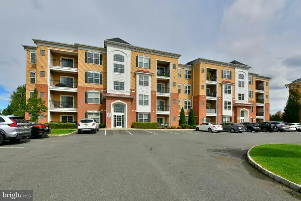 1025 Halifax Pl, HAMILTON, NJ 08619