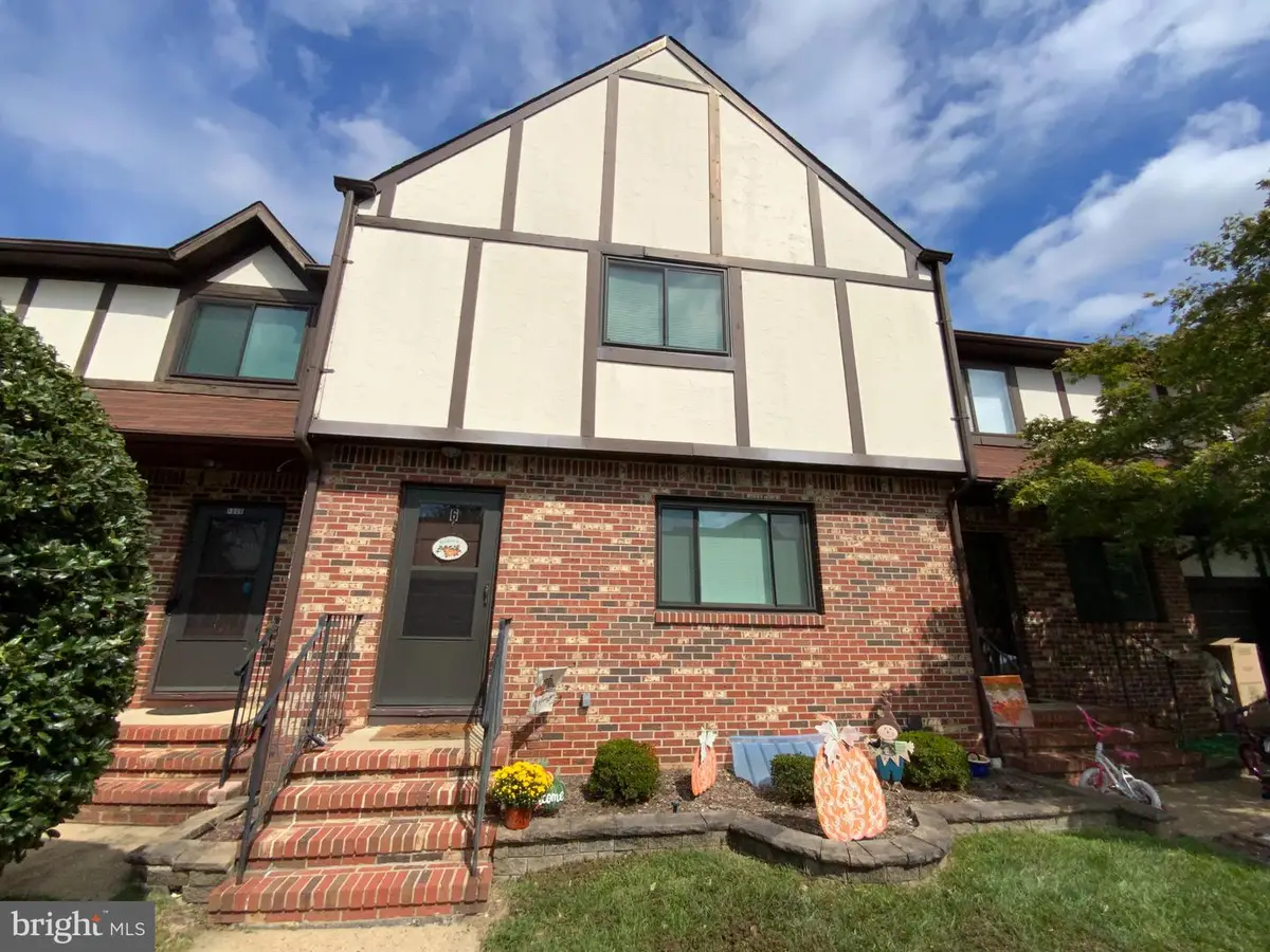 6 Devonshire Ct, Ewing, NJ 08628 - #1