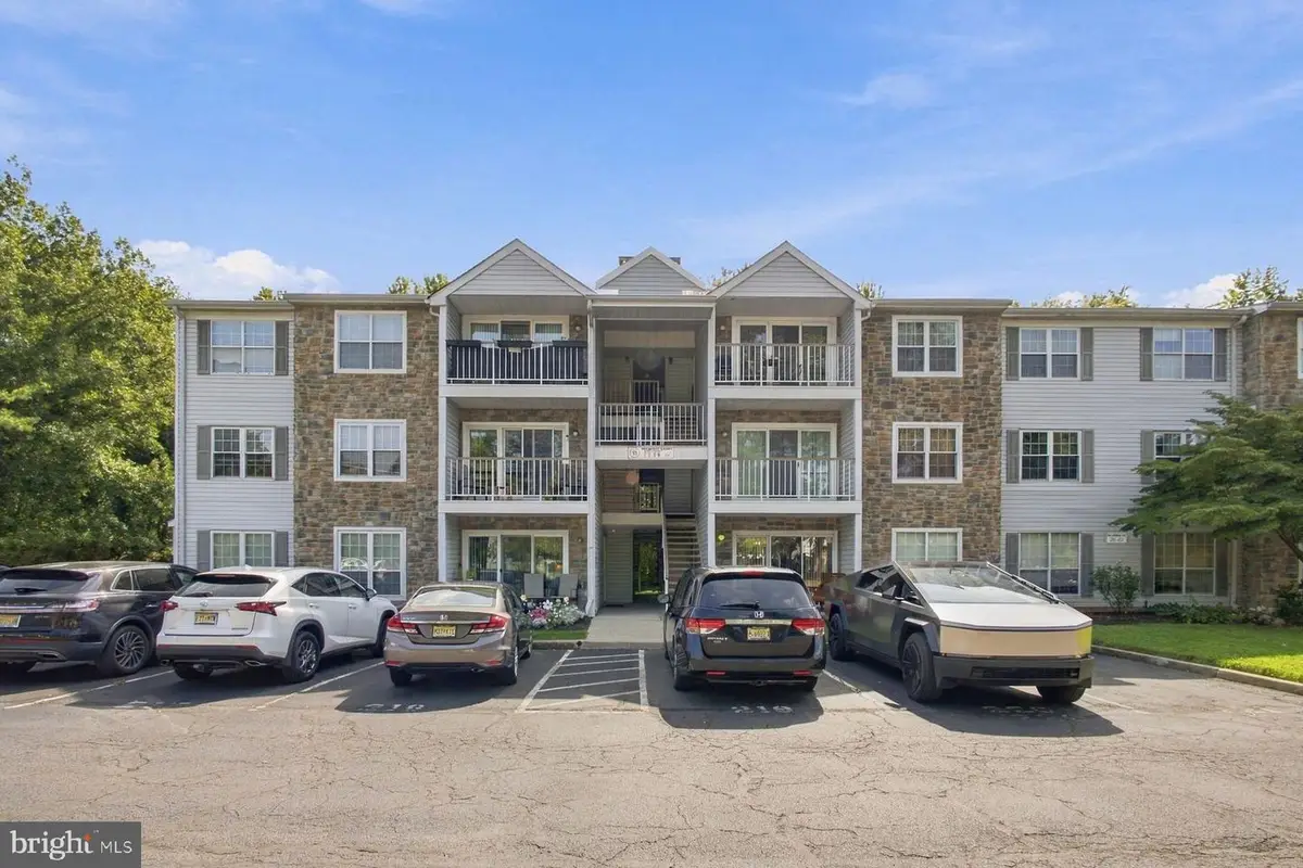 43 Mulberry Ct, Hamilton, NJ 08619 - #1