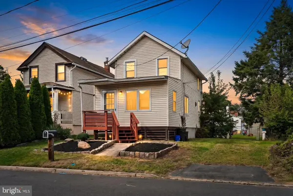 44 Hutchins Ave, HAMILTON, NJ 08610