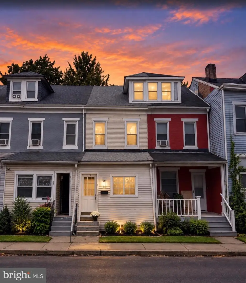 15 Ward Ave, Trenton, NJ 08609 - #1
