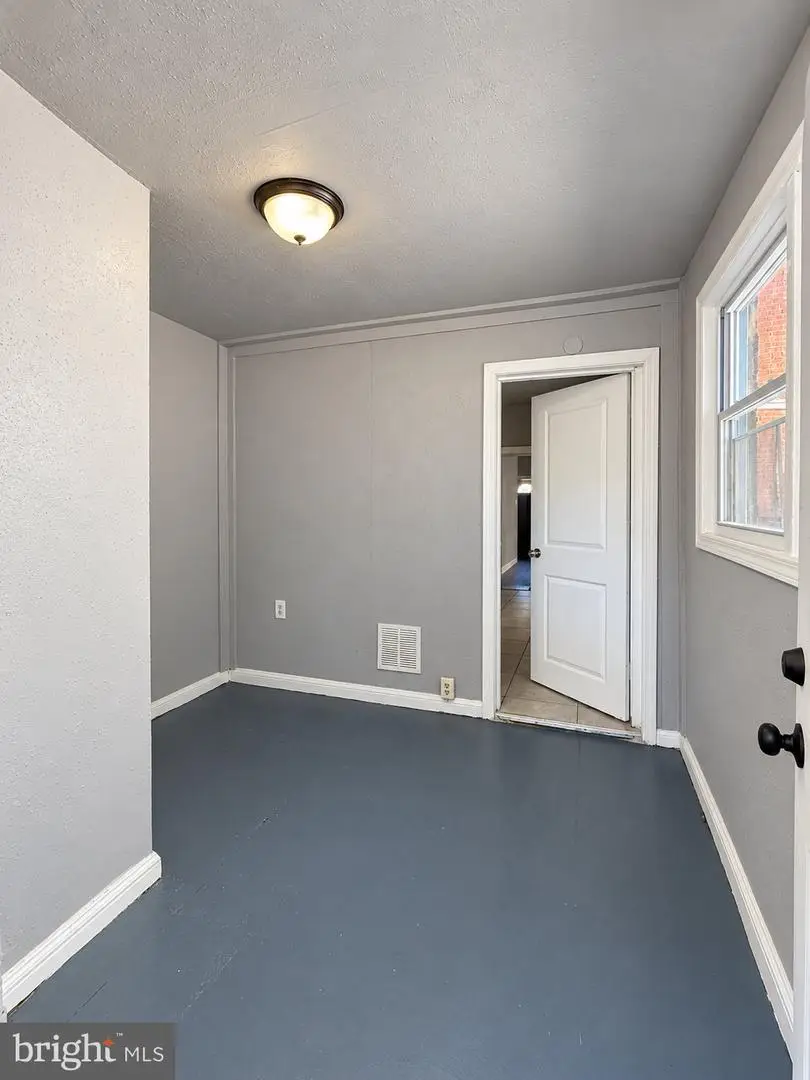 507 Bridge St, Trenton, NJ 08611 - #3