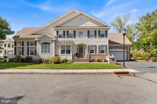 1 Riviera Ct, TRENTON, NJ 08648