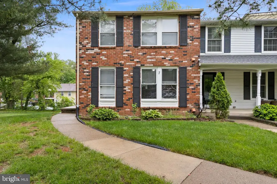 7 Woodland Ct, Hamilton, NJ 08610 - #2