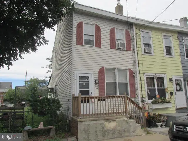 142 Tindall Ave, Trenton, NJ 08610 - #1
