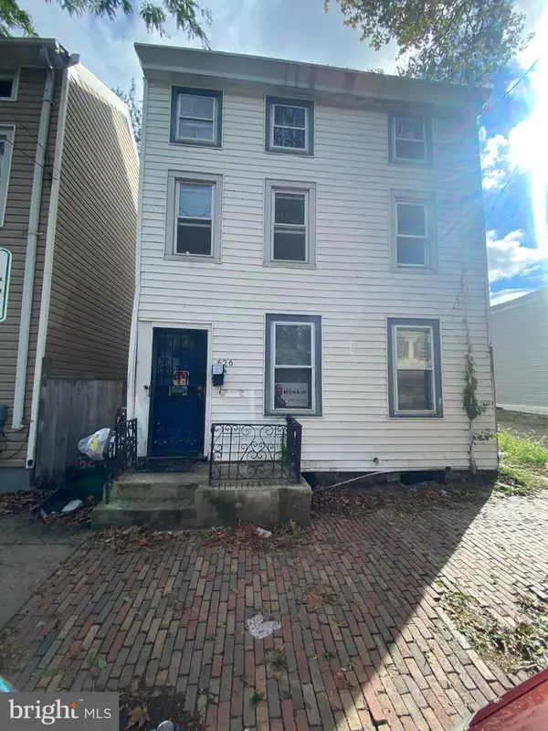 526 Lamberton St, TRENTON, NJ 08611