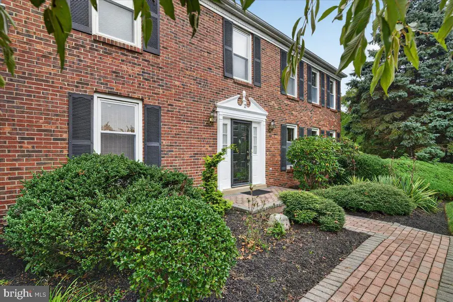 2 Tracey Dr, Lawrence, NJ 08648 - #3