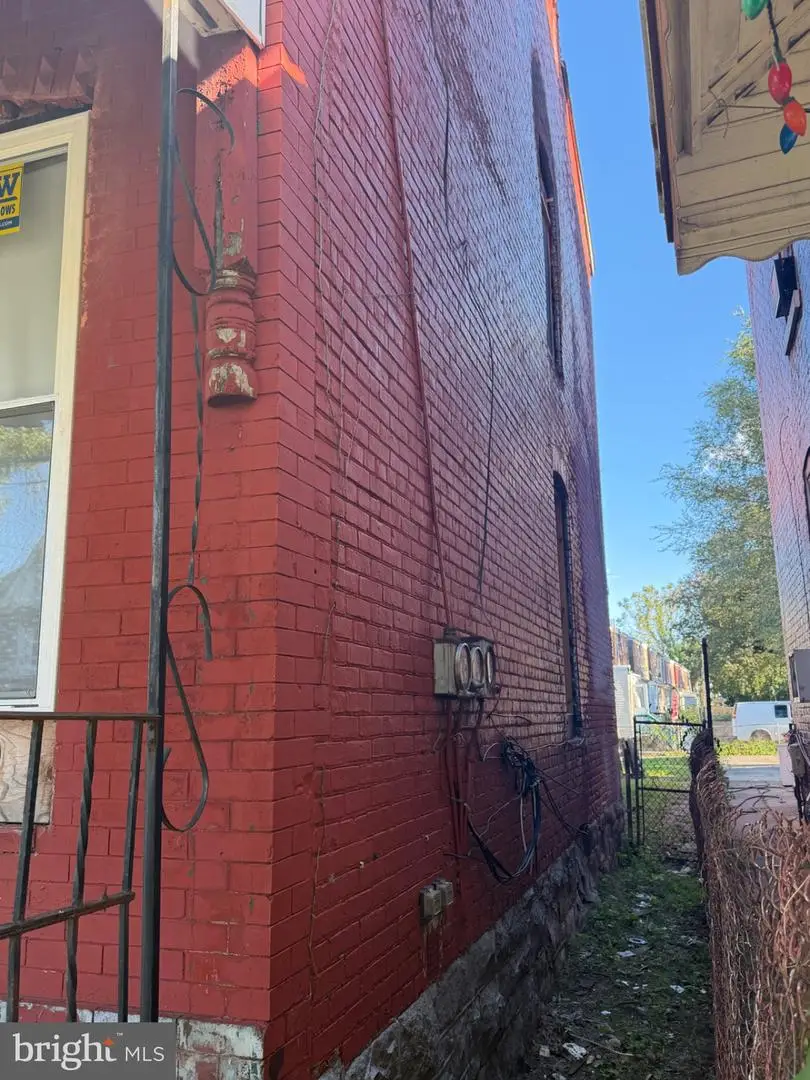 1261 E State St, Trenton, NJ 08609 - #2