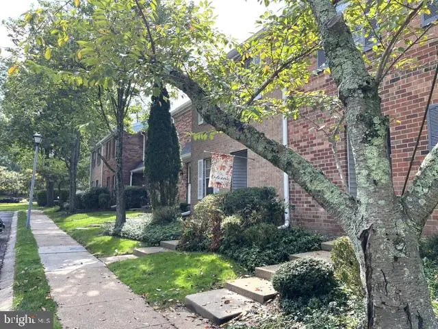 52 Sycamore Ct, Lawrenceville, NJ 08648 - #2