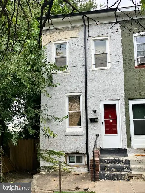 8 Lansing Aly, TRENTON, NJ 08638
