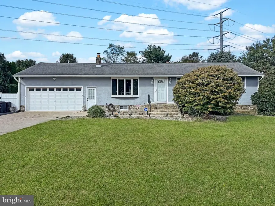 874 Edinburg Rd, Trenton, NJ 08690 - #2