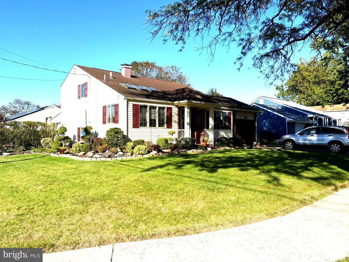 8 Intervale Rd, Hamilton, NJ 08620 - #1