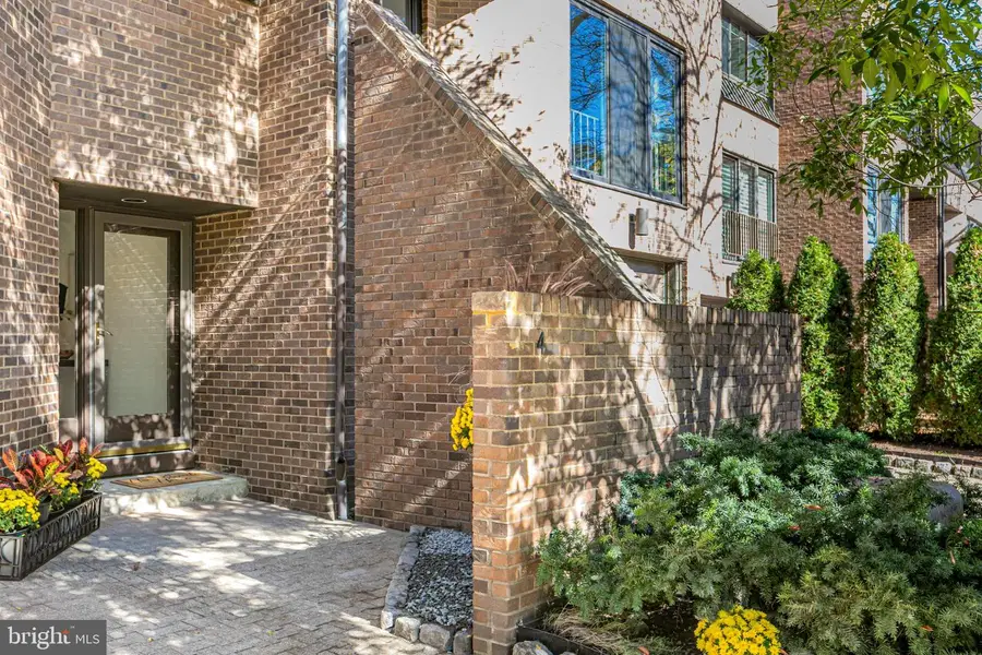 4 Willow St, Princeton, NJ 08542 - #2