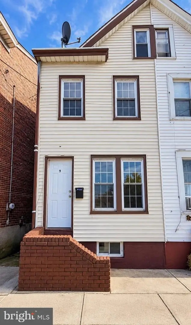 9 Ferry St, Trenton, NJ 08611 - #2