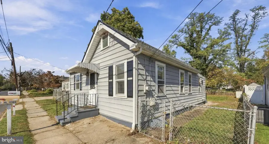136 Miles Ave, Hamilton, NJ 08610 - #2