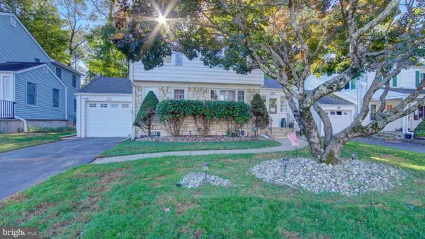 121 Palmer Ln, EWING TWP, NJ 08618