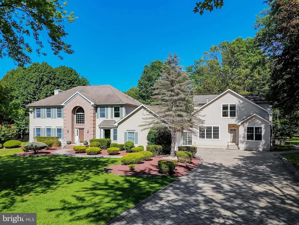 9 Preston Dr, Millstone Township, NJ 08535 - #1