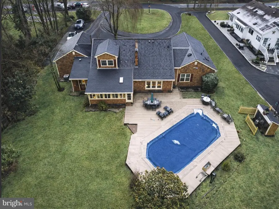 402 Main St, Manalapan Township, NJ 07726 - Image #3