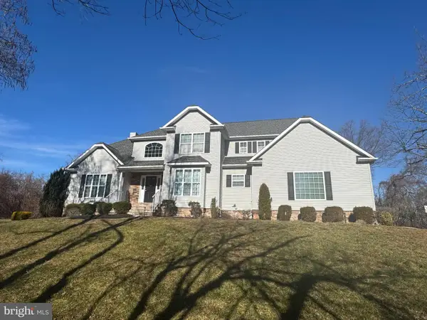 500 W Farms Rd, HOWELL, NJ 07731