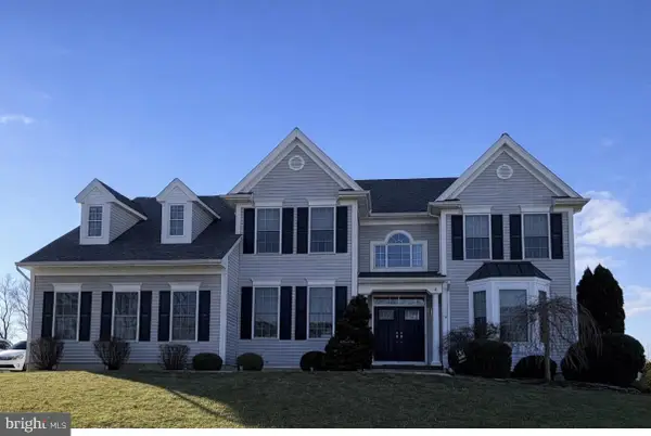 2 Matthew Court, CREAM RIDGE, NJ 08514