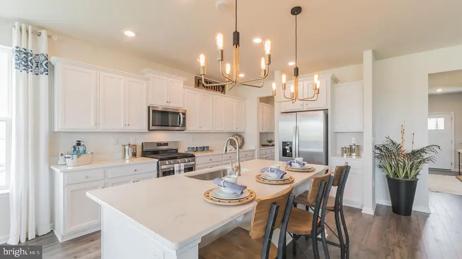 11 Georgetown Dr, Freehold, NJ 07728 - #2