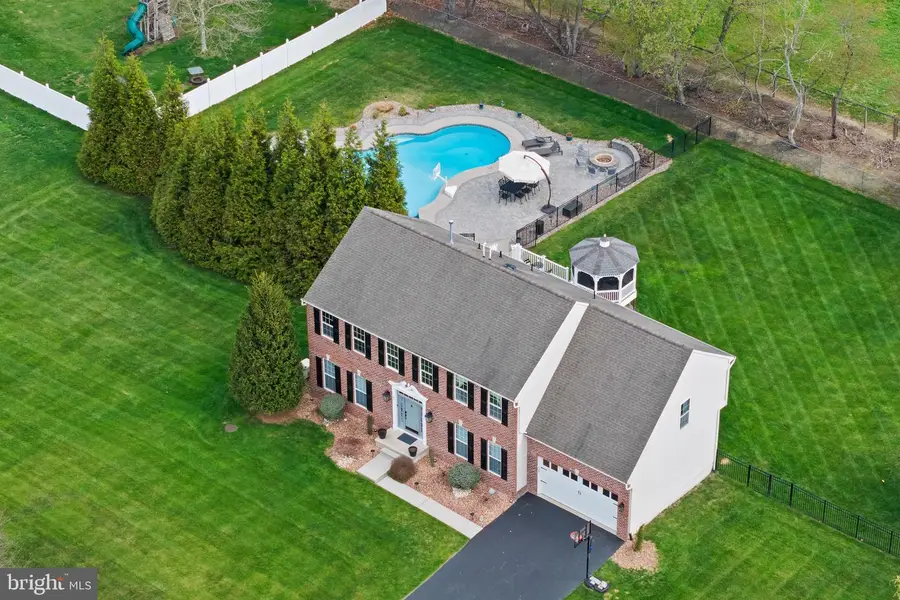 11 Nicholas Ct, Cream Ridge, NJ 08514 - #3