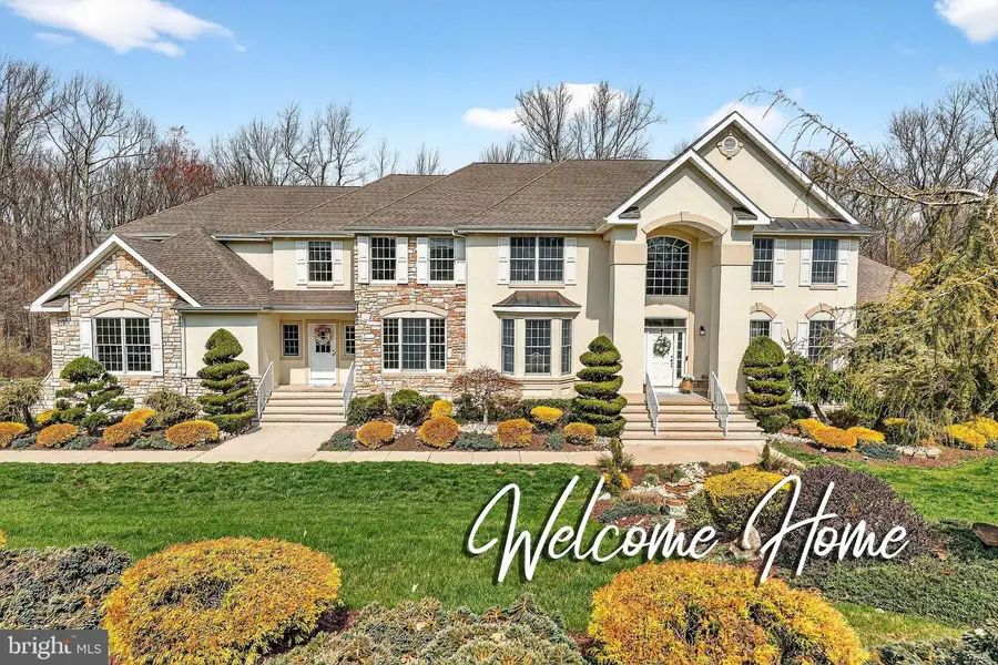 13 Palmer Cir, Millstone Township, NJ 08535 - #2