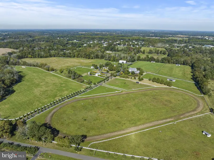 18 School House Rd, Cream Ridge, NJ 08514 - #3