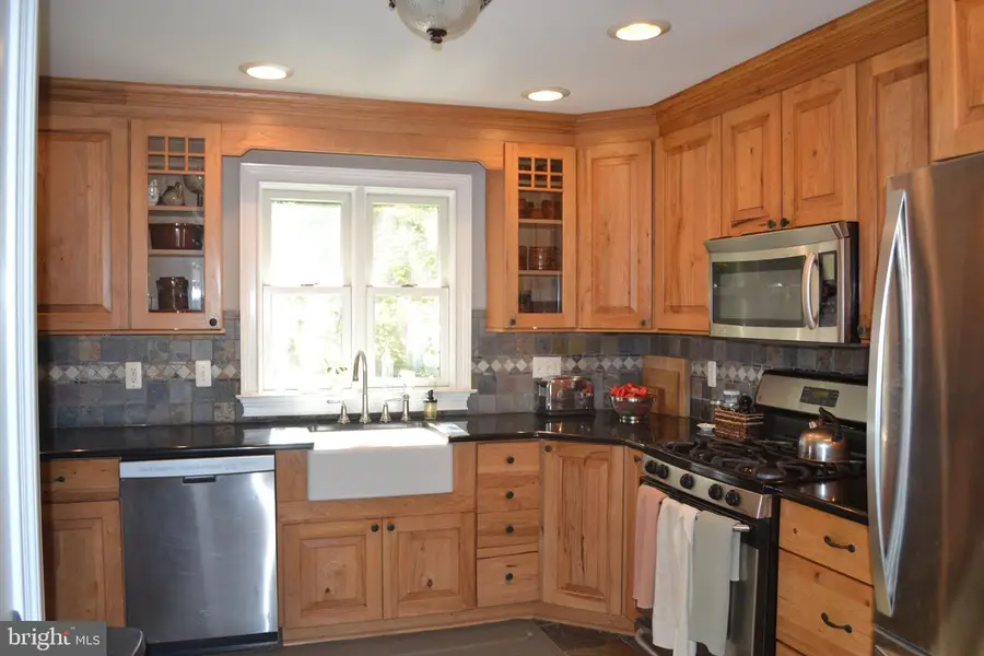 462 Shady Ln, Howell, NJ 07731 - #2