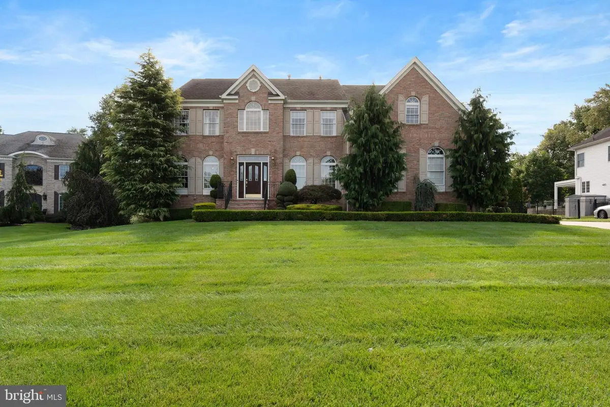 46 Springwood Dr, Monroe Township, NJ 08831 - Image #1