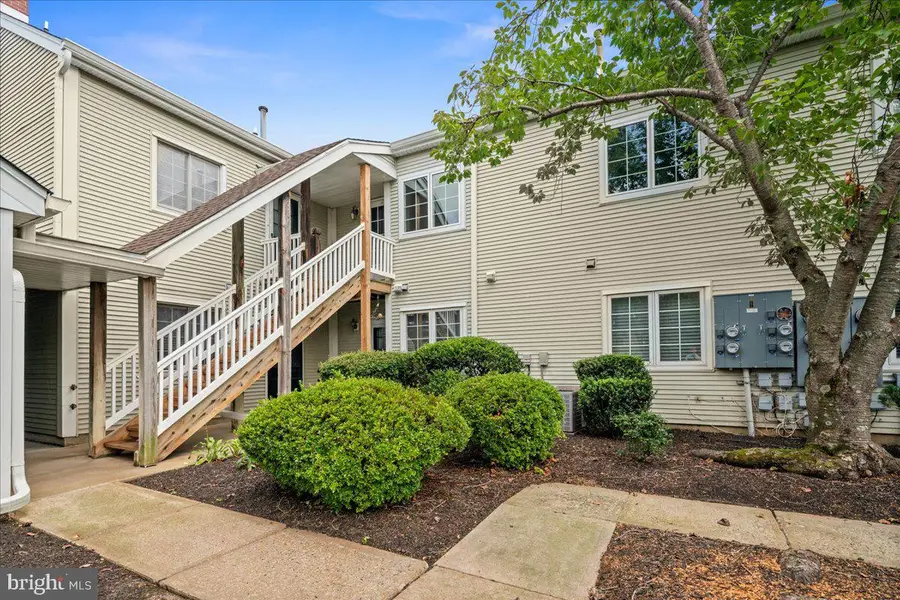 90-h Winthrop Rd, Monroe Township, NJ 08831 - Image #2