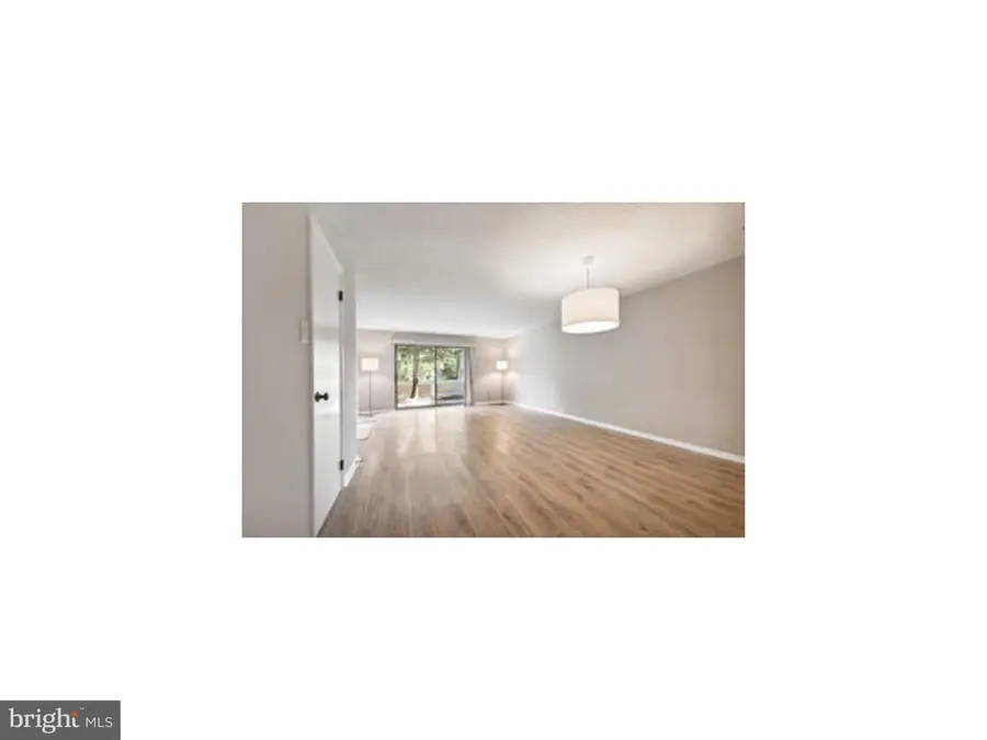 199 Hampshire Dr, Plainsboro, NJ 08536 - Image #3