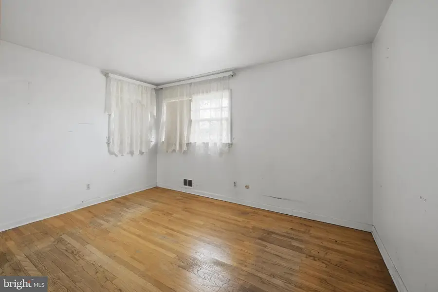 1631 Brunella Ave, Piscataway, NJ 08854 - Image #2