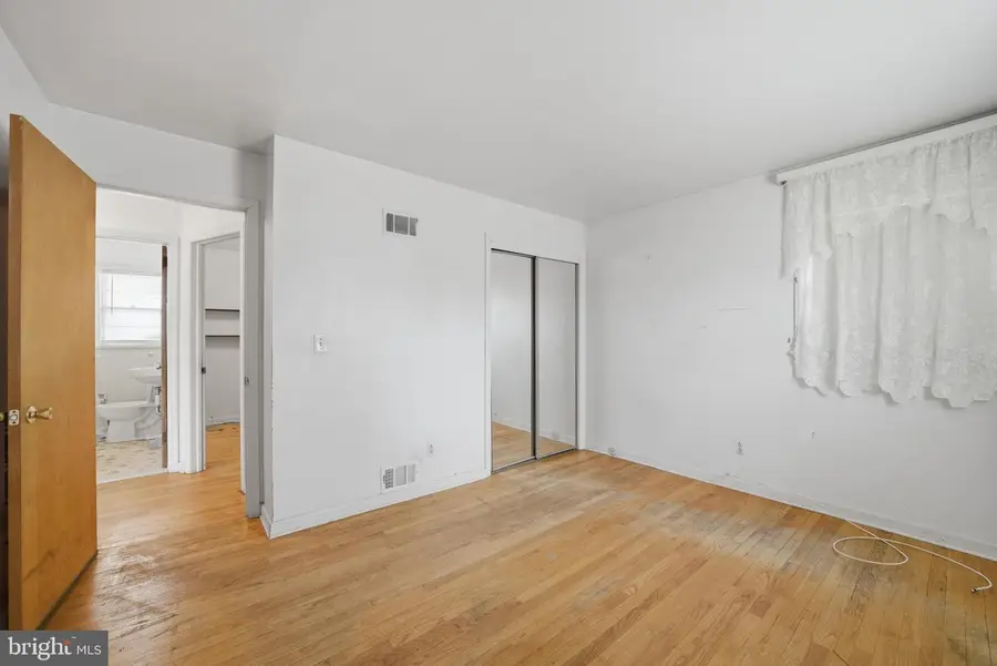 1631 Brunella Ave, Piscataway, NJ 08854 - Image #3