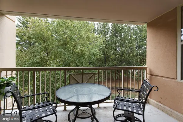 2240 Windrow Dr, PRINCETON, NJ 08540