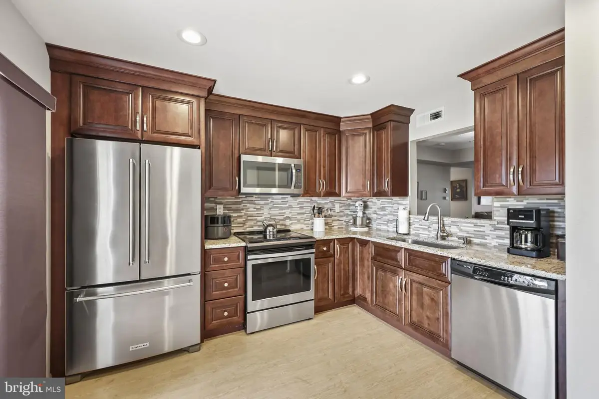 631-b Madison Dr, Monroe Township, NJ 08831 - Image #1