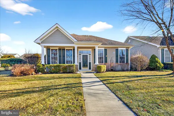 7 Liedtke Dr, CRANBURY, NJ 08512