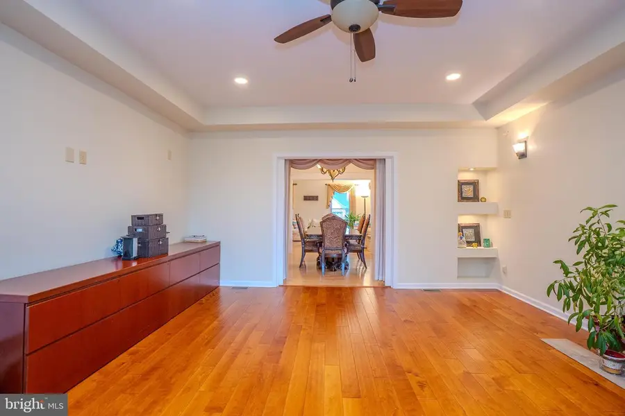 18 Lovell Drive, Plainsboro, NJ 08536 - #3