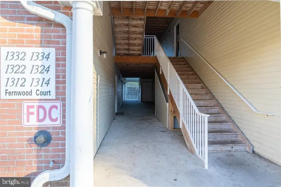 1311 Fernwood Ct, New Brunswick, NJ 08901 - Image #3