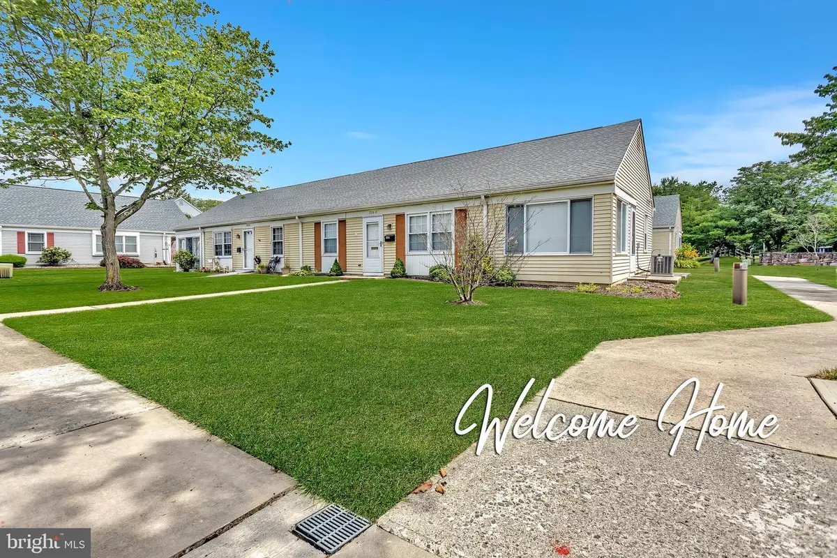 326 Nantuckett Ln #a, Monroe Township, NJ 08831 - Image #1