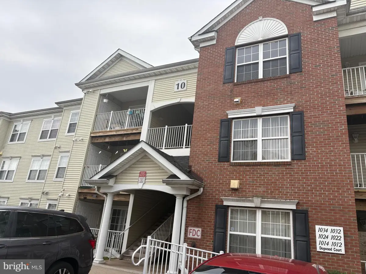 1031 Dogwood Ct, New Brunswick, NJ 08901 - Image #1