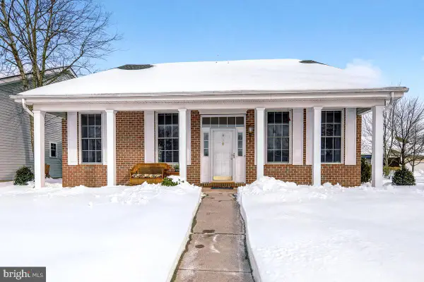 9 Liedtke Dr, CRANBURY, NJ 08512