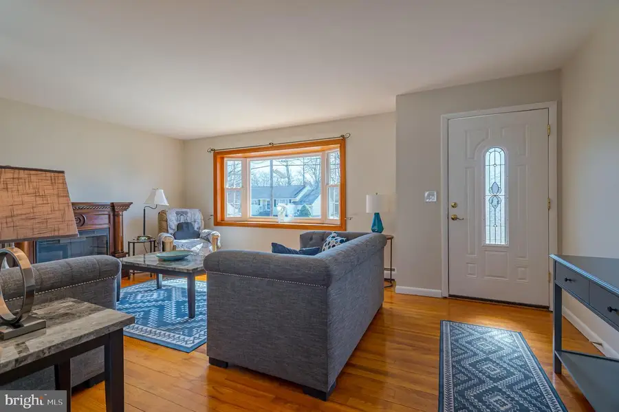 701 Sunbrite Ln, Piscataway, NJ 08854 - #3