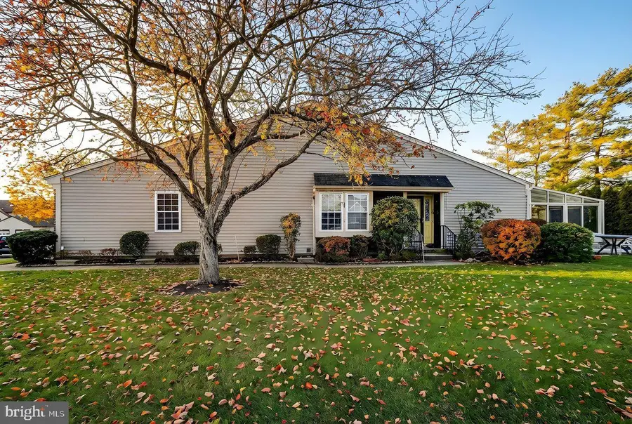 3-a Surrey Ct, Monroe, NJ 08831 - #2