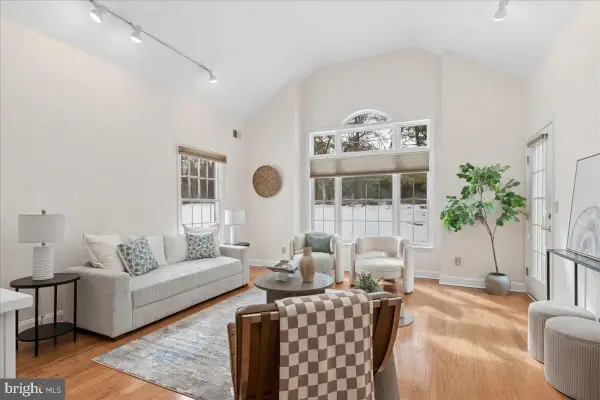 45 Hedge Row Rd, PRINCETON, NJ 08540