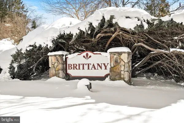 83 Tennyson Drive, PLAINSBORO, NJ 08536