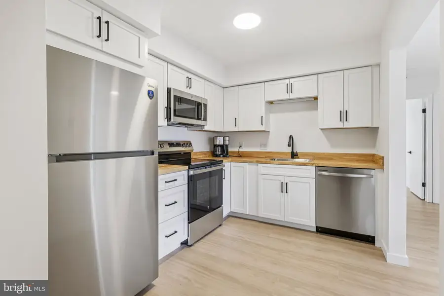 1304 Sayre Dr, Princeton, NJ 08540 - #3