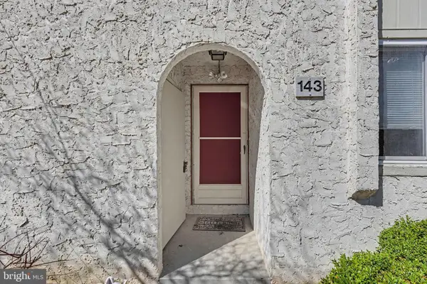 143 Tennyson Drive, PLAINSBORO, NJ 08536